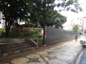 Divinópolis: em plena época de férias e de chuvas intensas Praça do Santuário entra em reforma praa sant - 1